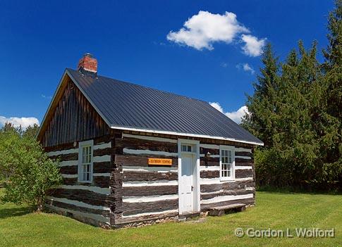 Outdoor Centre_17548-9.jpg - Photographed in the Perth Wildlife Reserve near Perth, Ontario, Canada.